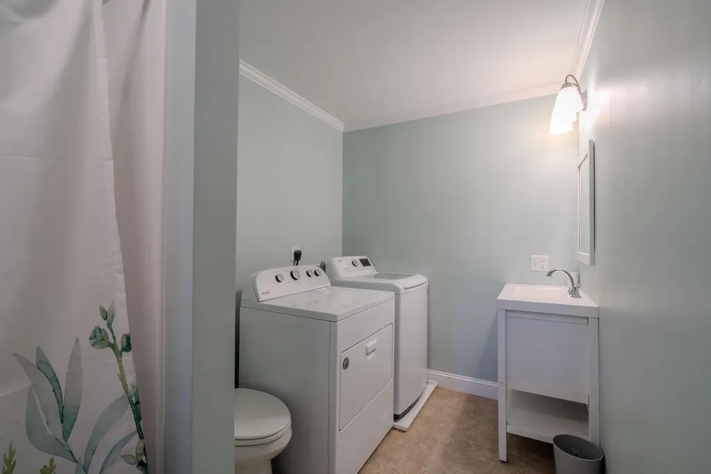 19 Magnolia Hill Road Bangor ME 04401