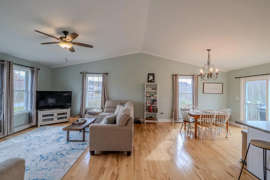 19 Magnolia Hill Road Bangor ME 04401