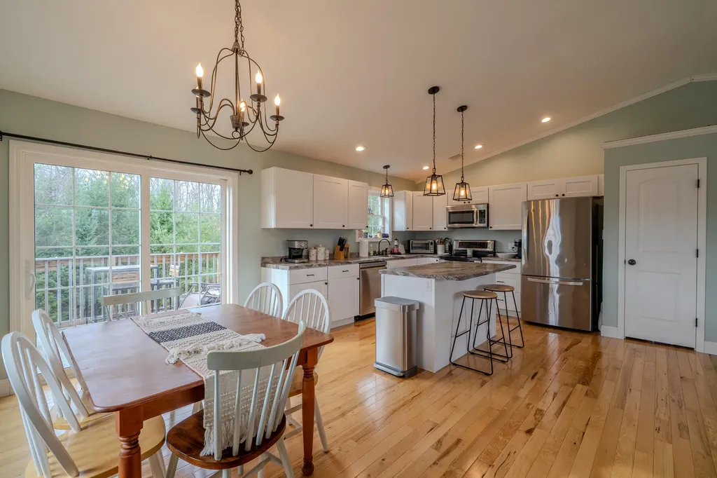 19 Magnolia Hill Road Bangor ME 04401