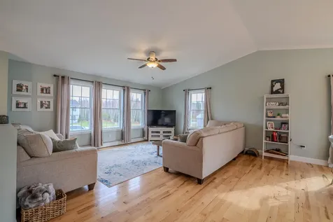 19 Magnolia Hill Road Bangor ME 04401
