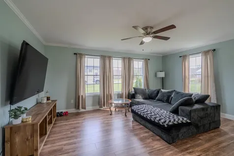 19 Magnolia Hill Road Bangor ME 04401