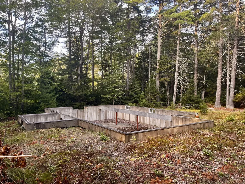 34 Bunchberry Lane Bristol ME 04539