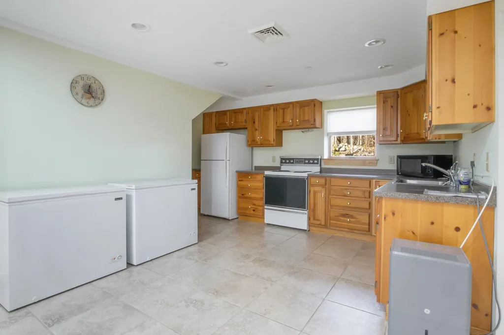 71-69 Maplecrest Road Parsonsfield ME 04047