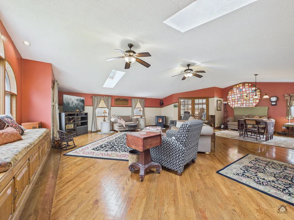 43 Peaslee Road Pittston ME 04345