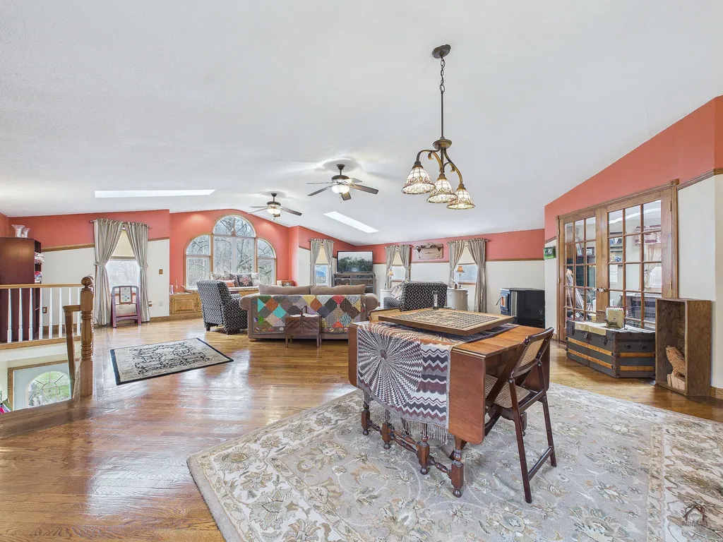43 Peaslee Road Pittston ME 04345