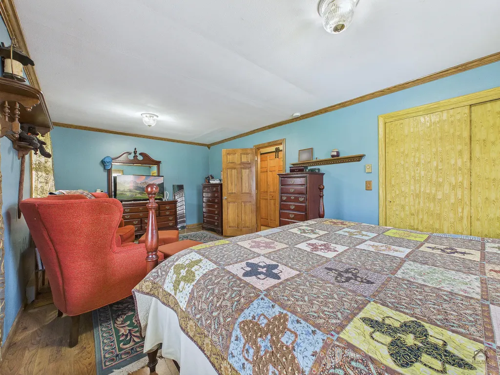 43 Peaslee Road Pittston ME 04345