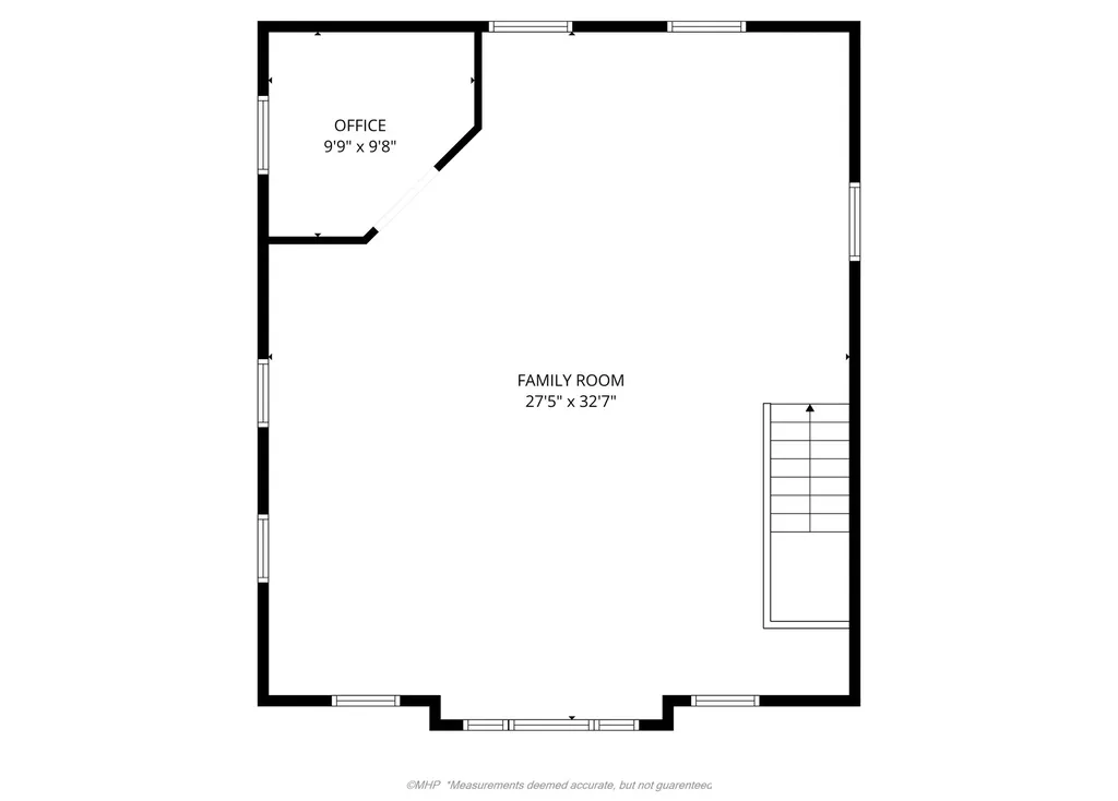 43 Peaslee Road Pittston ME 04345