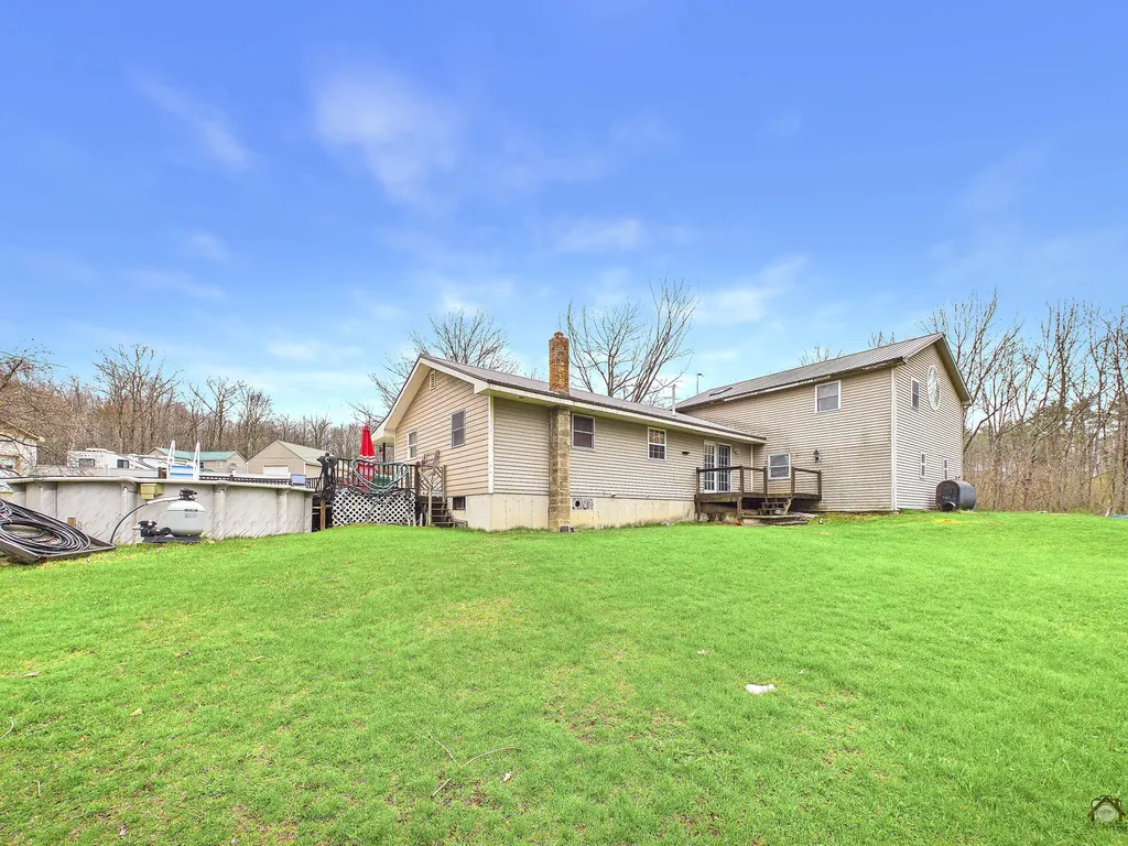 43 Peaslee Road Pittston ME 04345