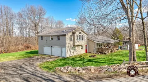 43 Peaslee Road Pittston ME 04345