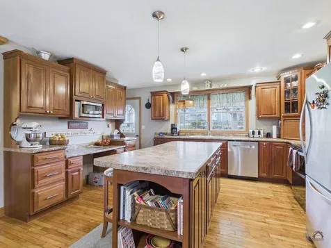 43 Peaslee Road Pittston ME 04345