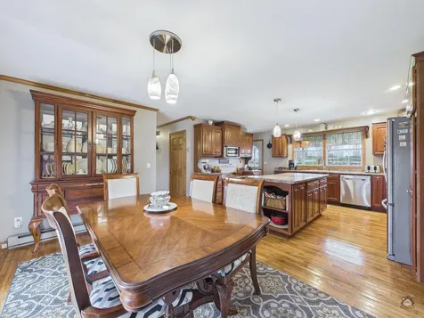 43 Peaslee Road Pittston ME 04345