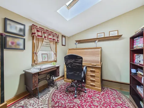 43 Peaslee Road Pittston ME 04345