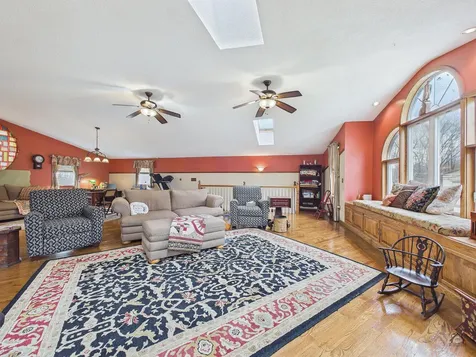 43 Peaslee Road Pittston ME 04345