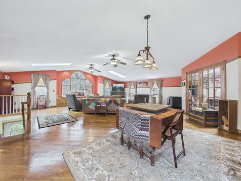 43 Peaslee Road Pittston ME 04345