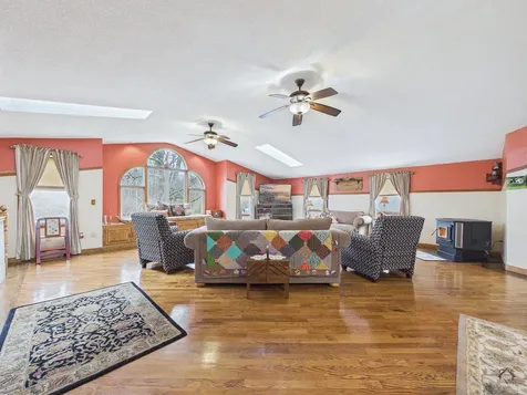 43 Peaslee Road Pittston ME 04345