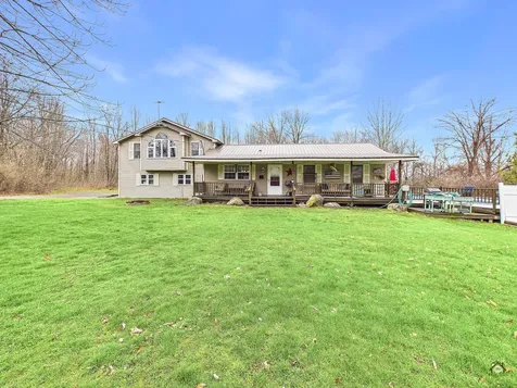 43 Peaslee Road Pittston ME 04345
