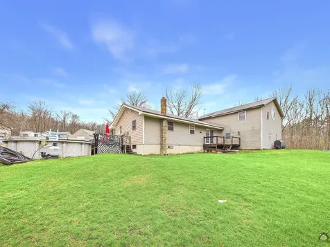 43 Peaslee Road Pittston ME 04345