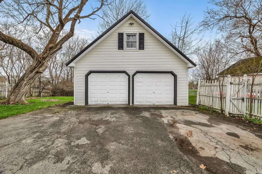 74 7th Street Bangor ME 04401