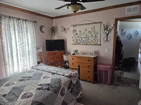5 Colonial Drive Lisbon ME 04252