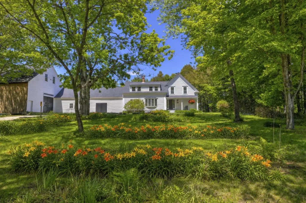 162 Merrill Road Pownal ME 04069