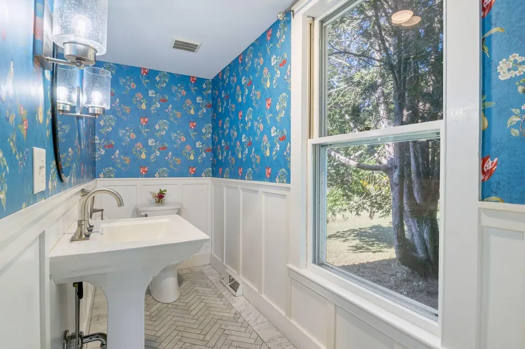 162 Merrill Road Pownal ME 04069