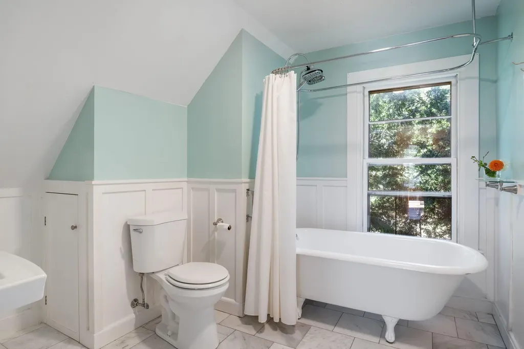 162 Merrill Road Pownal ME 04069