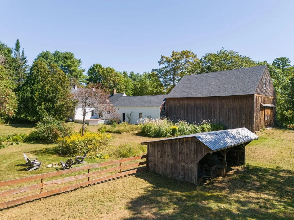 162 Merrill Road Pownal ME 04069