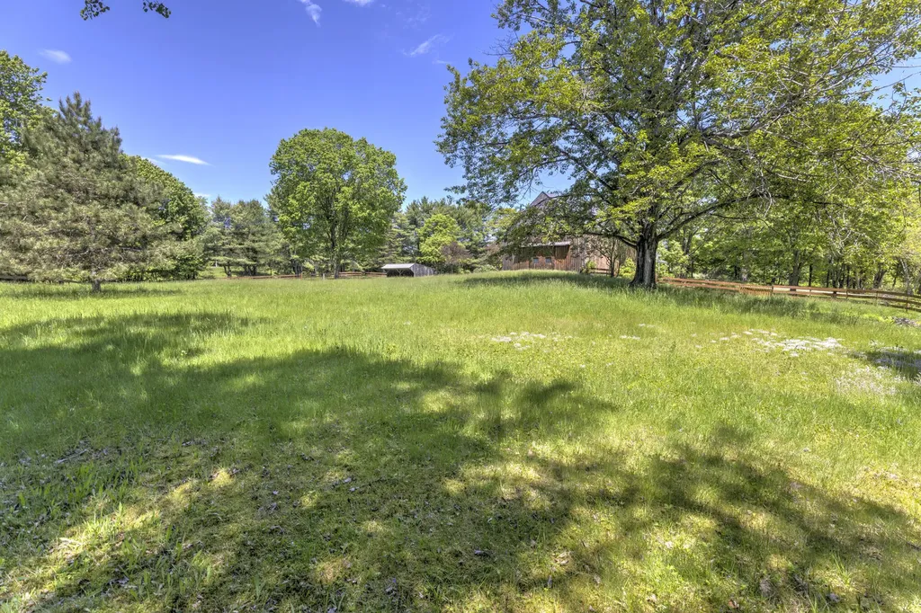 162 Merrill Road Pownal ME 04069