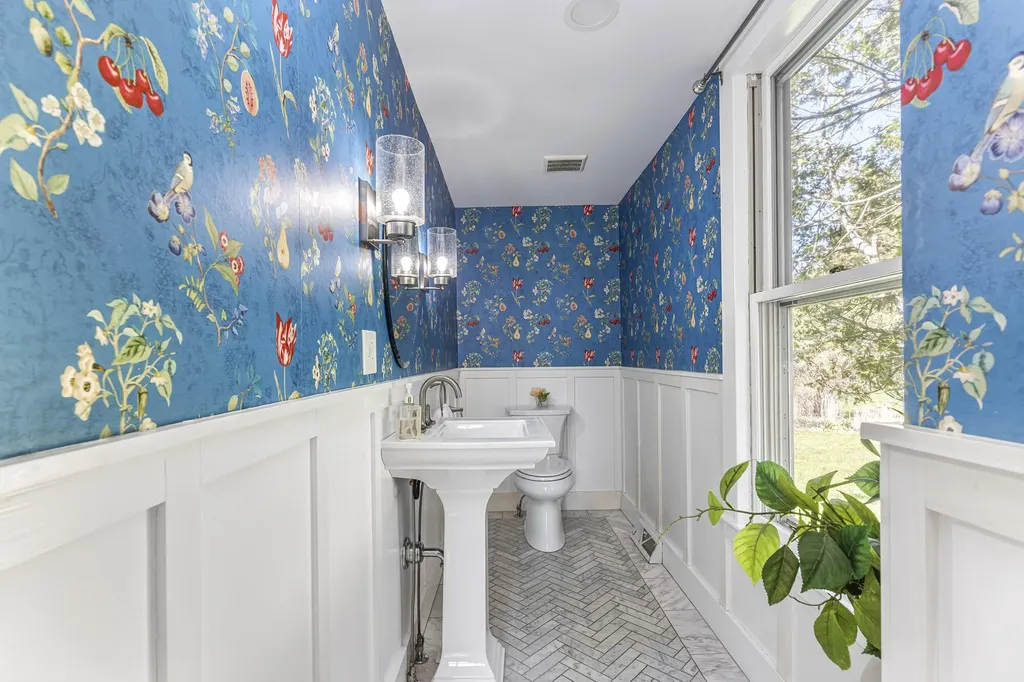 162 Merrill Road Pownal ME 04069