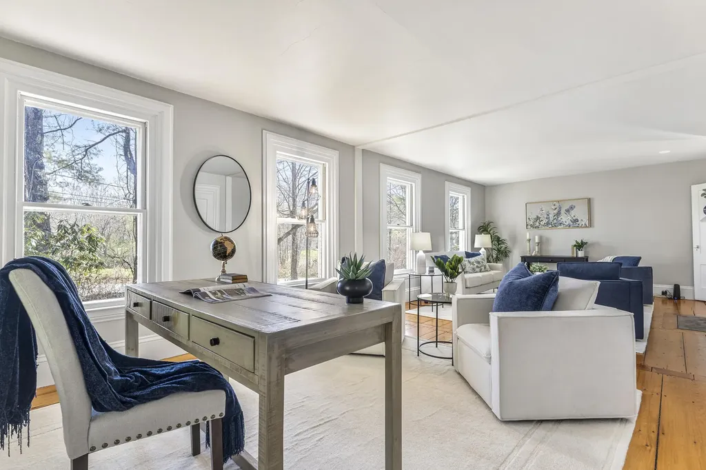 162 Merrill Road Pownal ME 04069