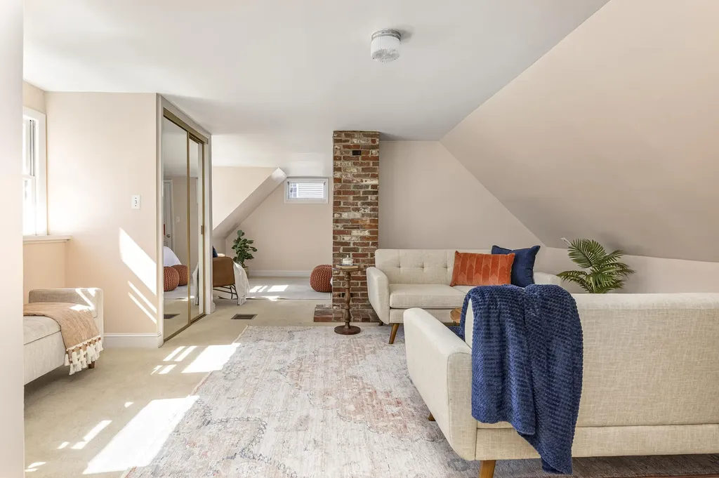 162 Merrill Road Pownal ME 04069