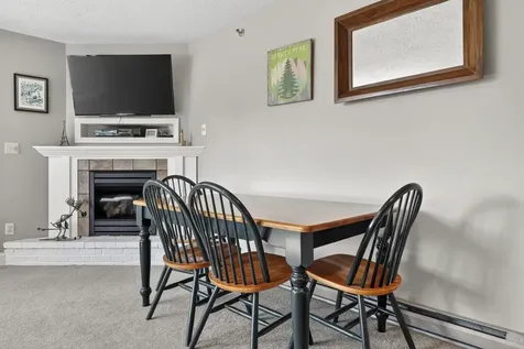 10 Brookside Drive Newry ME 04261