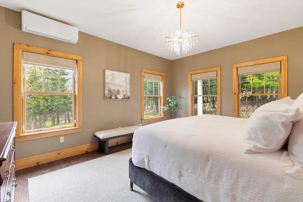 49 Harts Way Gorham ME 04038