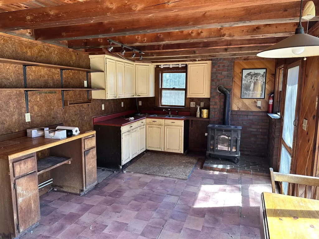 218 Plummer Road Richmond ME 04357