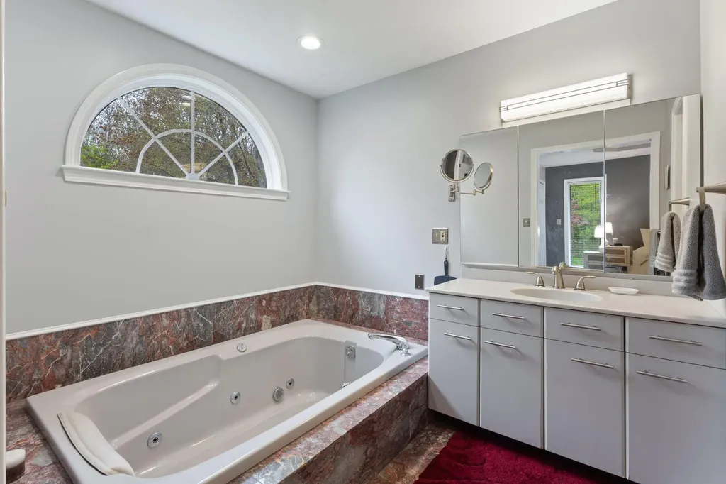 4 Harriman Farm Road Saco ME 04072