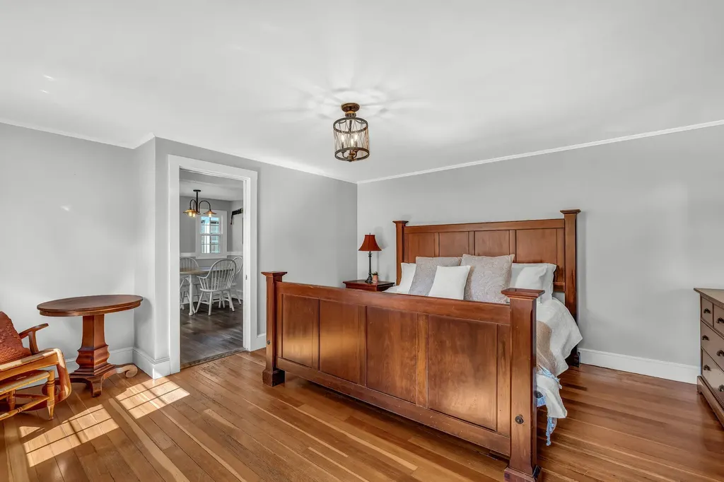 21 Maple Avenue Scarborough ME 04074