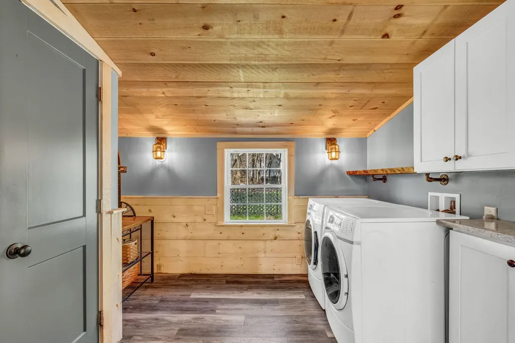 21 Maple Avenue Scarborough ME 04074