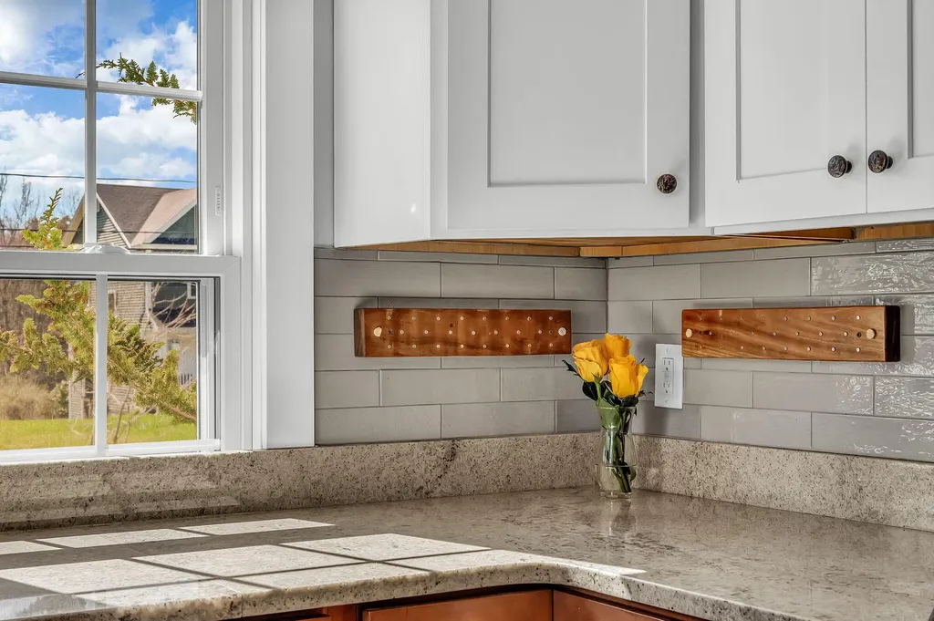 21 Maple Avenue Scarborough ME 04074