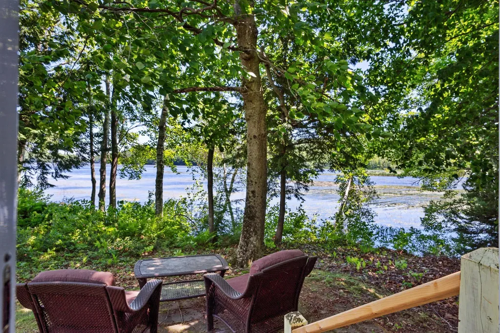 16 Maple Ridge Road Monmouth ME 04259