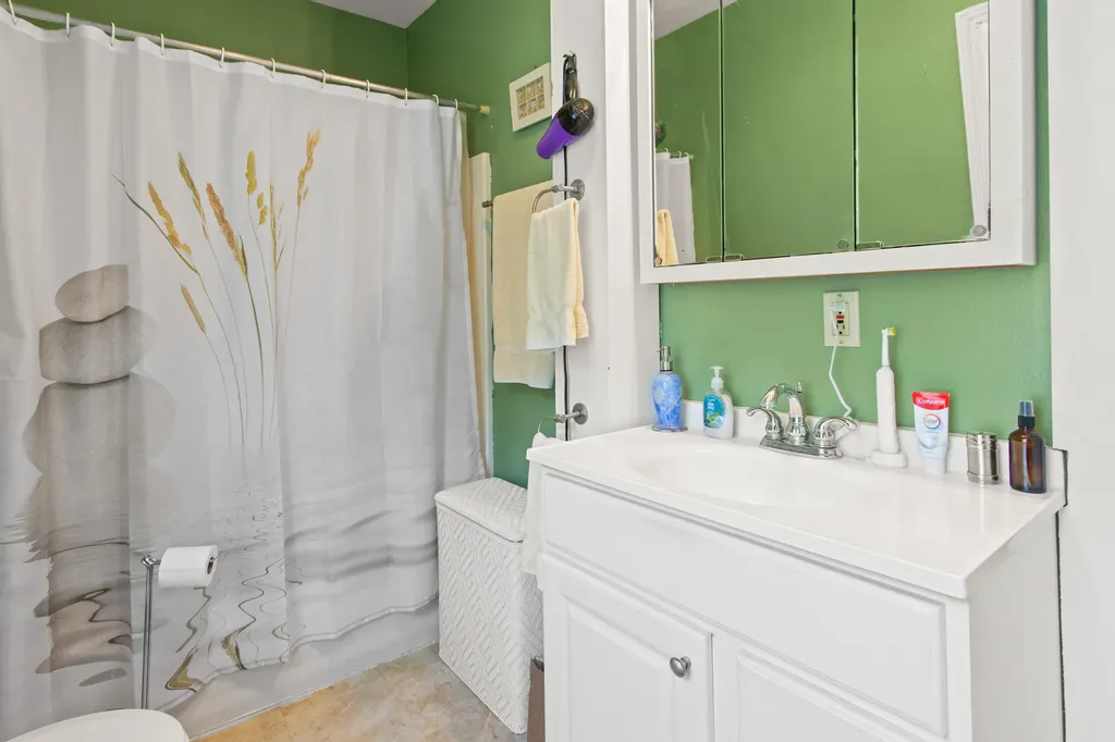 487 Hollis Road Hollis ME 04042