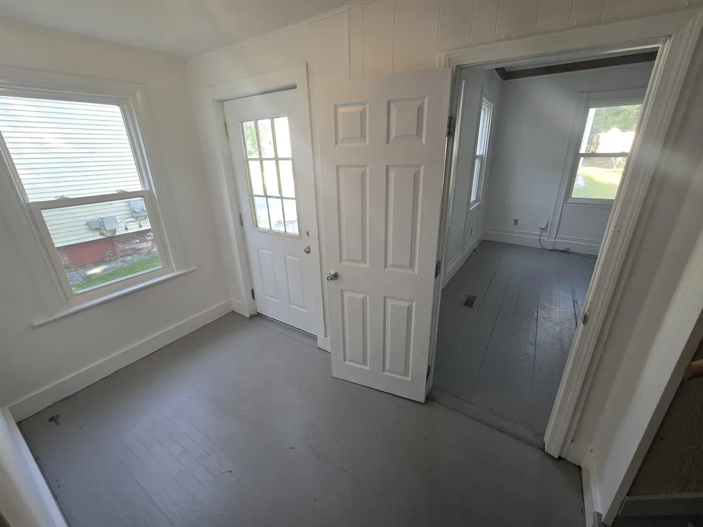 18 Boynton Street Bangor ME 04401