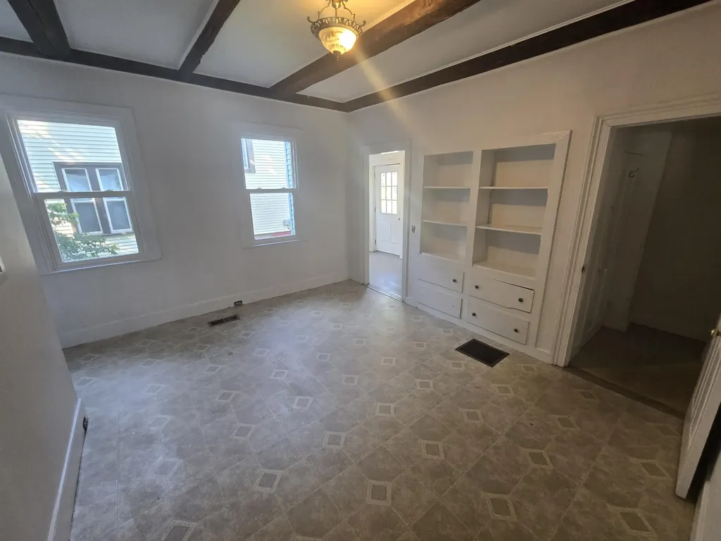 18 Boynton Street Bangor ME 04401