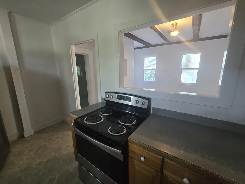 18 Boynton Street Bangor ME 04401