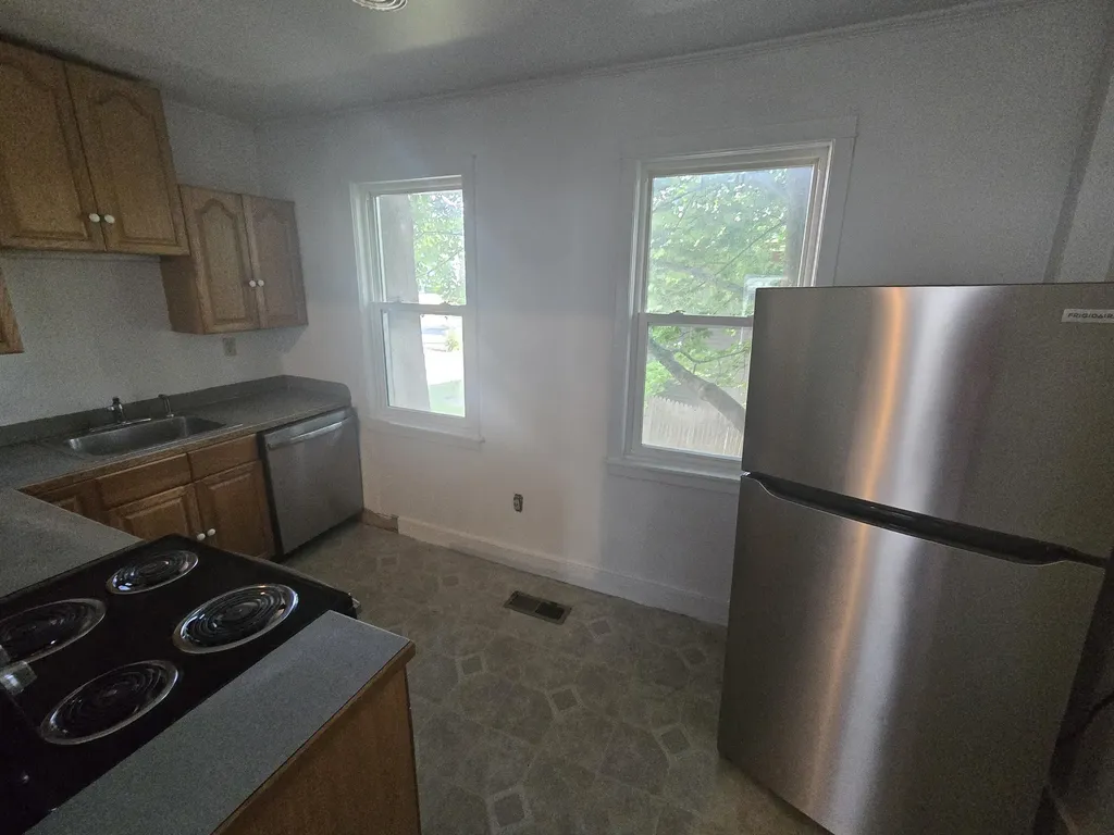 18 Boynton Street Bangor ME 04401