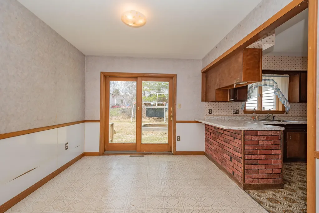22 Midland Street Caribou ME 04736