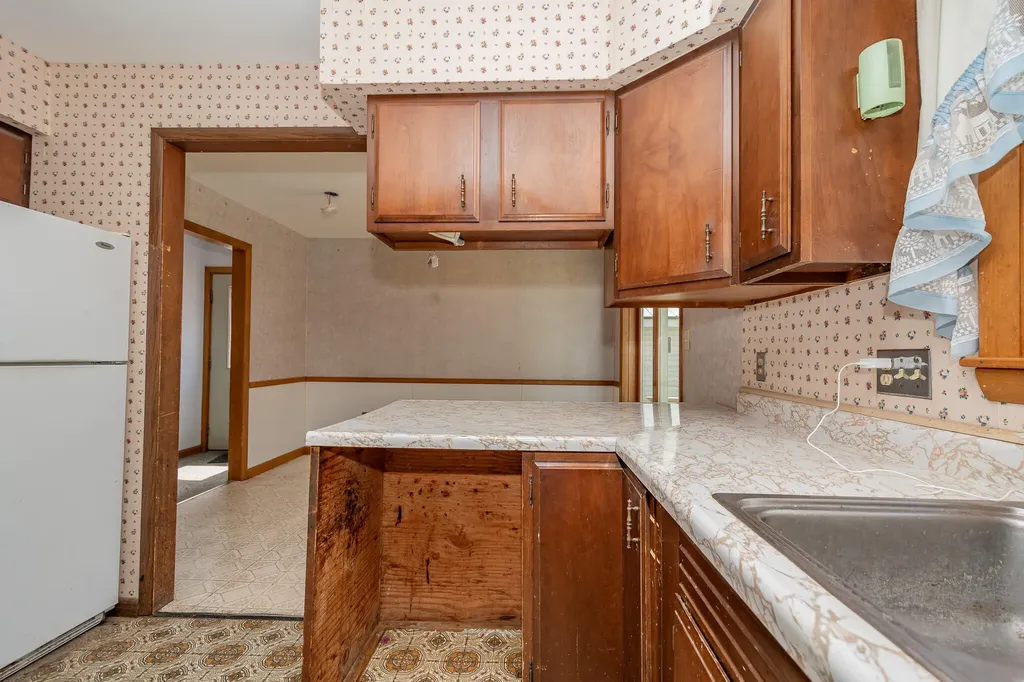 22 Midland Street Caribou ME 04736