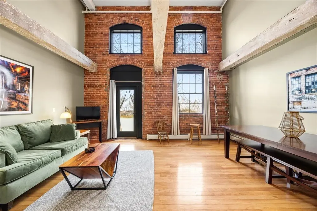 30 Lincoln Street Westbrook ME 04092