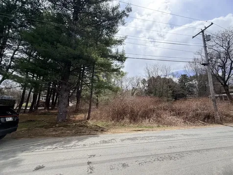 153 Cottage Street Lewiston ME 04240