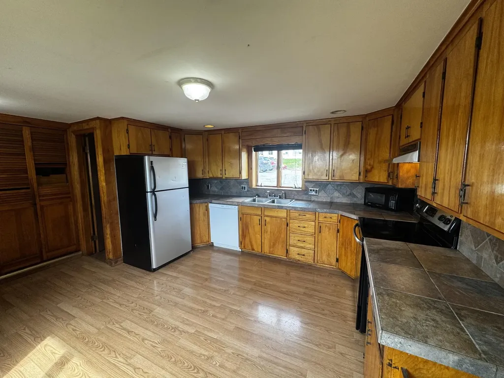 336 Broadway Bangor ME 04401
