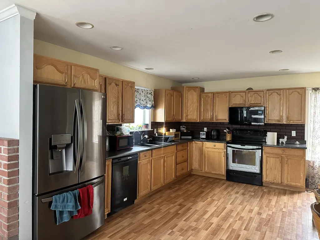 32 Smith Lane Levant ME 04456